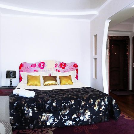 Maximus Apartament Biškek Exteriér fotografie