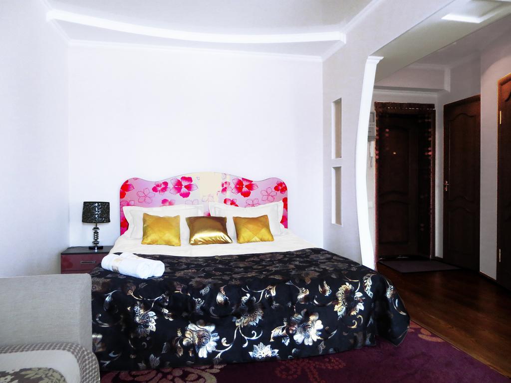 Maximus Apartament Biškek Exteriér fotografie